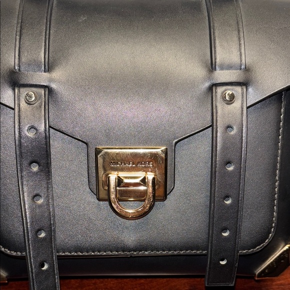 MK Manhattan Medium leather satchel - Picture 5 of 12
